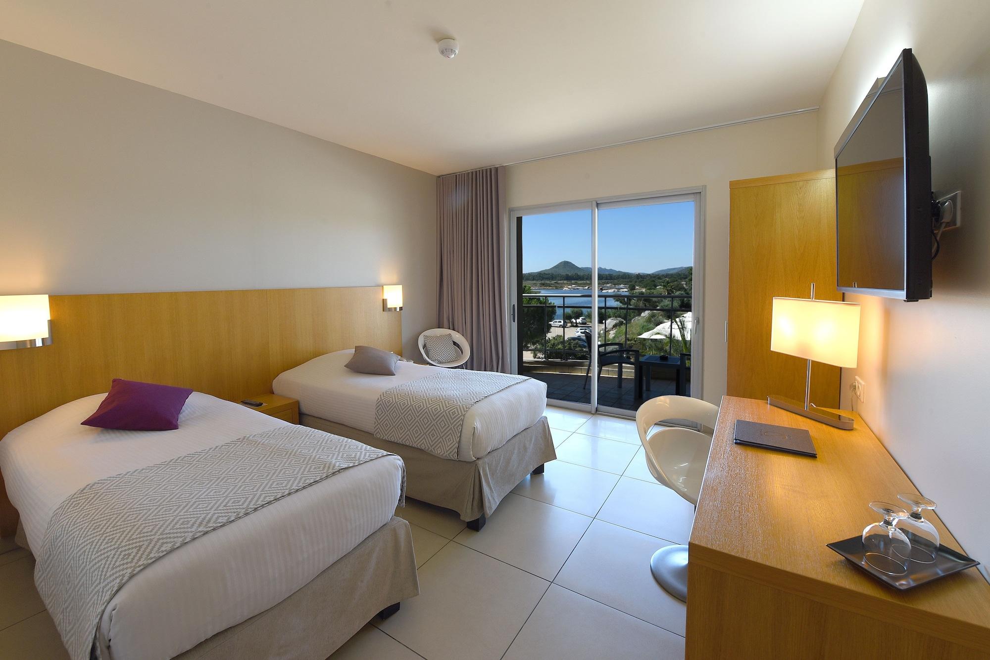 Hotel Costa Salina Порто-Веккьо Экстерьер фото