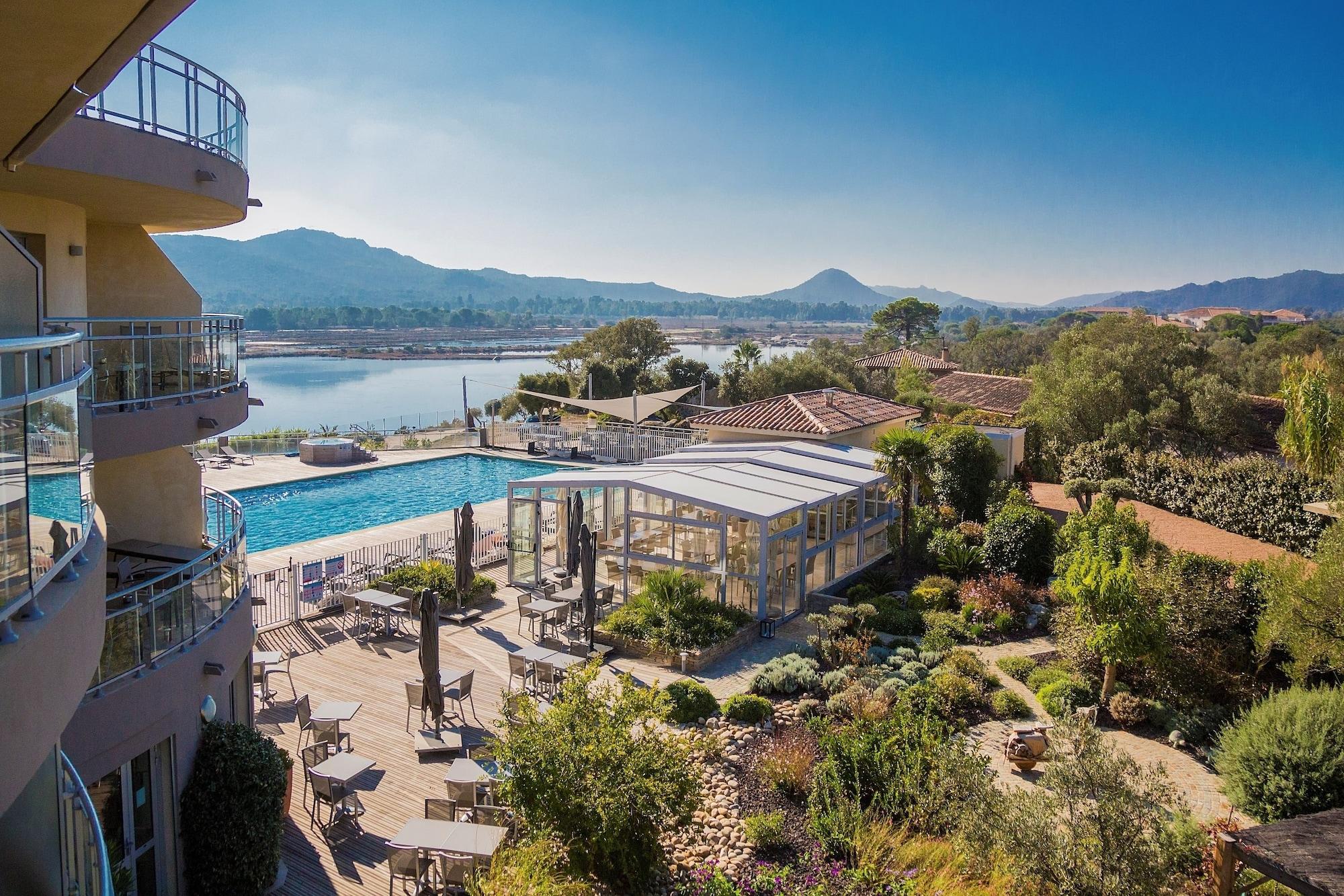 Hotel Costa Salina Порто-Веккьо Экстерьер фото