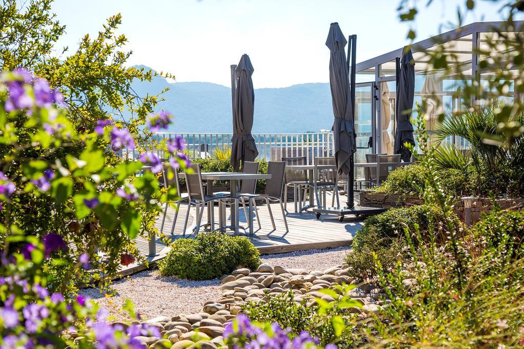 Hotel Costa Salina Порто-Веккьо Экстерьер фото